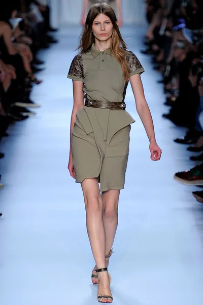 Look 31